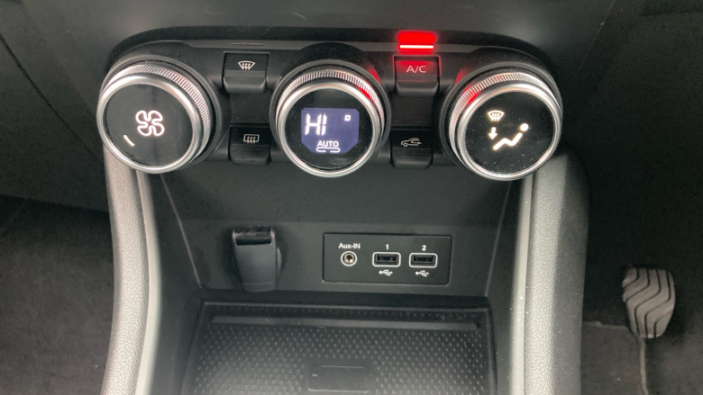 Renault Captur 1.0 TCE 90 Rive Gauche 5dr Petrol Hatchback